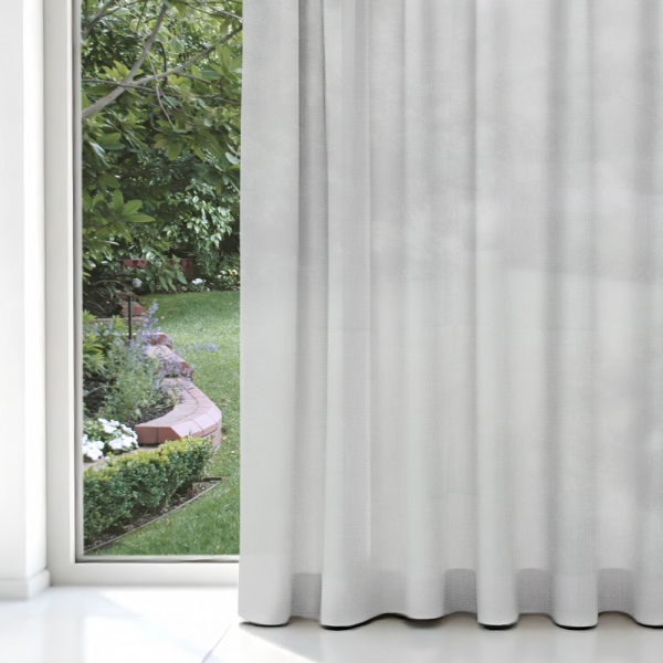 Bergamo S Fold Curtains: White (Light Dimming)